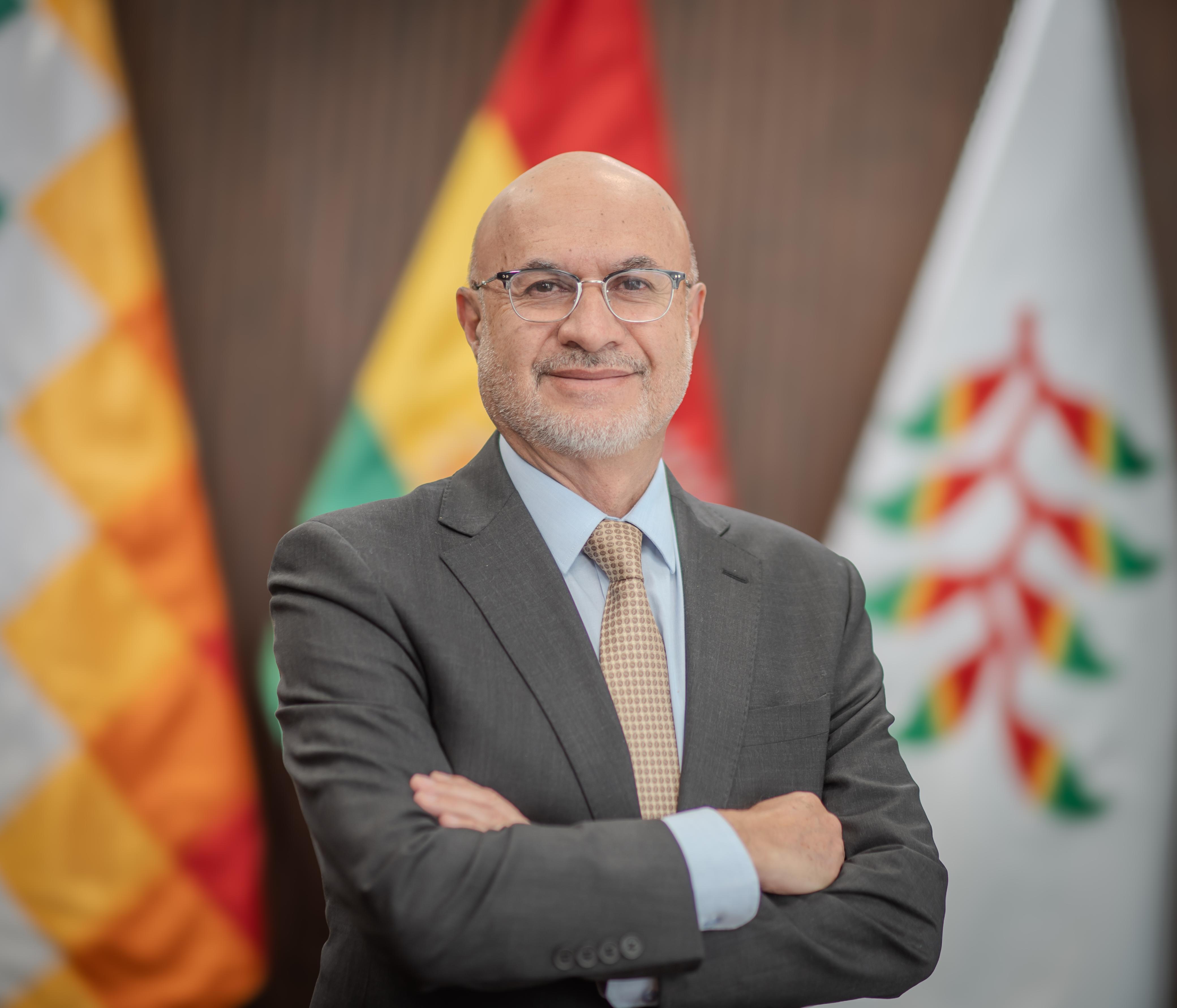 Ministro de la Presidencia, José Luis Lupo, tomó posesión de su despacho con el compromiso de ‘trabajar sin descanso para reconstruir Bolivia’