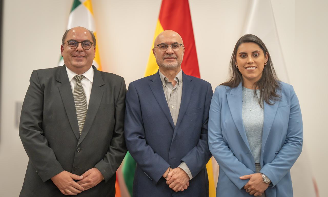Hormando Vaca Díez Jiménez asume como nuevo viceministro de Tierras, dependiente del Ministerio de la Presidencia 