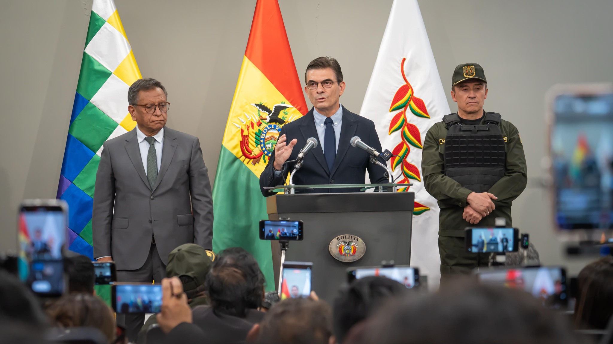 Conferencia de prensa sobre la captura y expulsión del narcotraficante Sebastián Marset