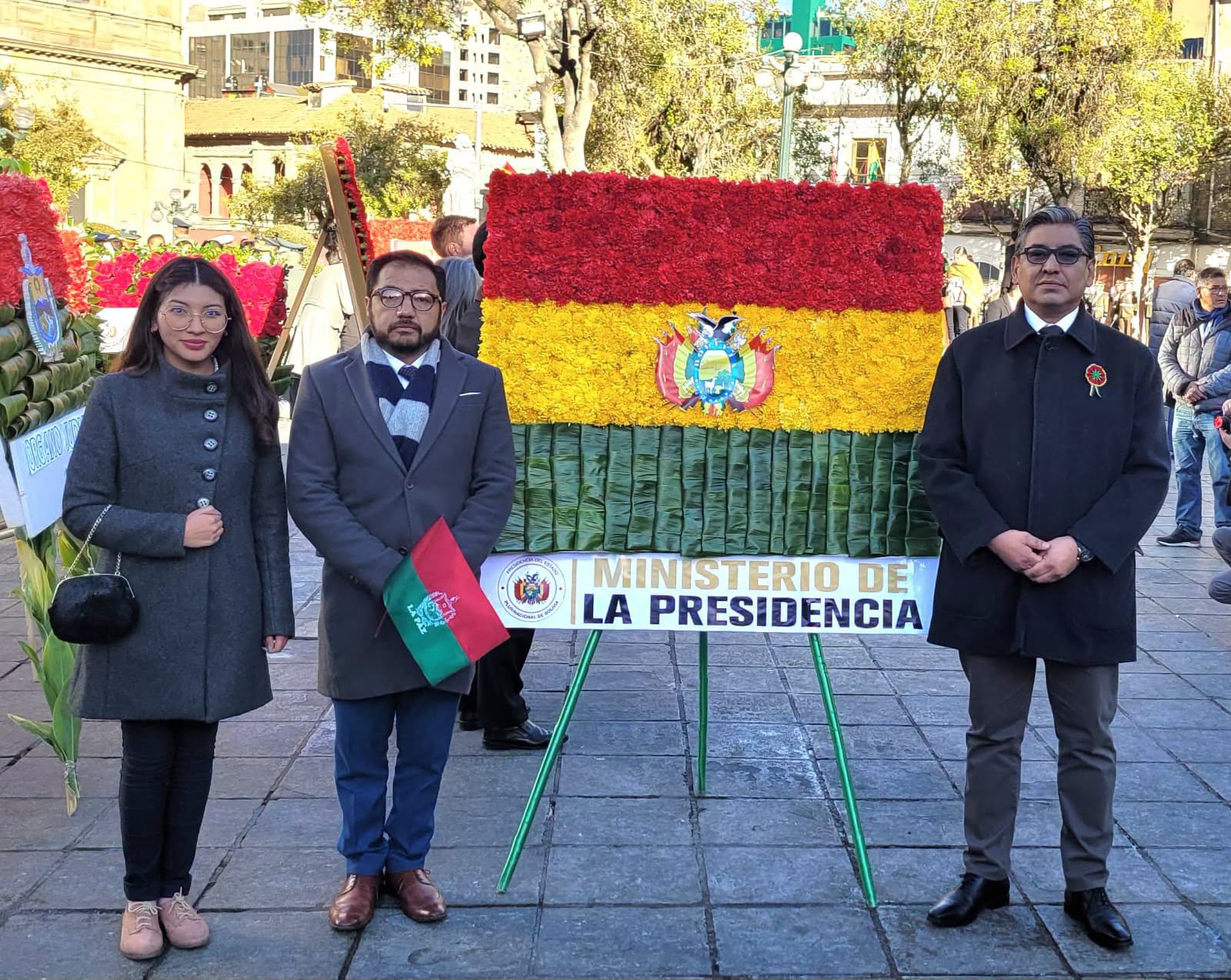 Ofrenda floral por los 217 años de gesta libertaria de La Paz