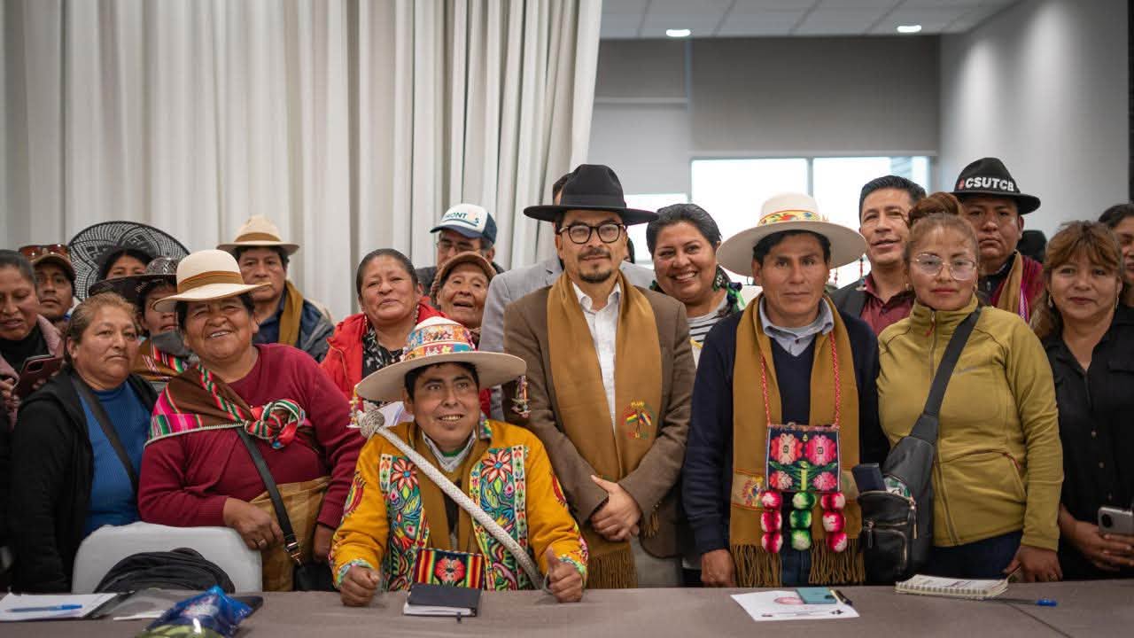 Reunión con representantes de la Confederación Sindical Única de Trabajadores Campesinos de Bolivia (CSUTCB)